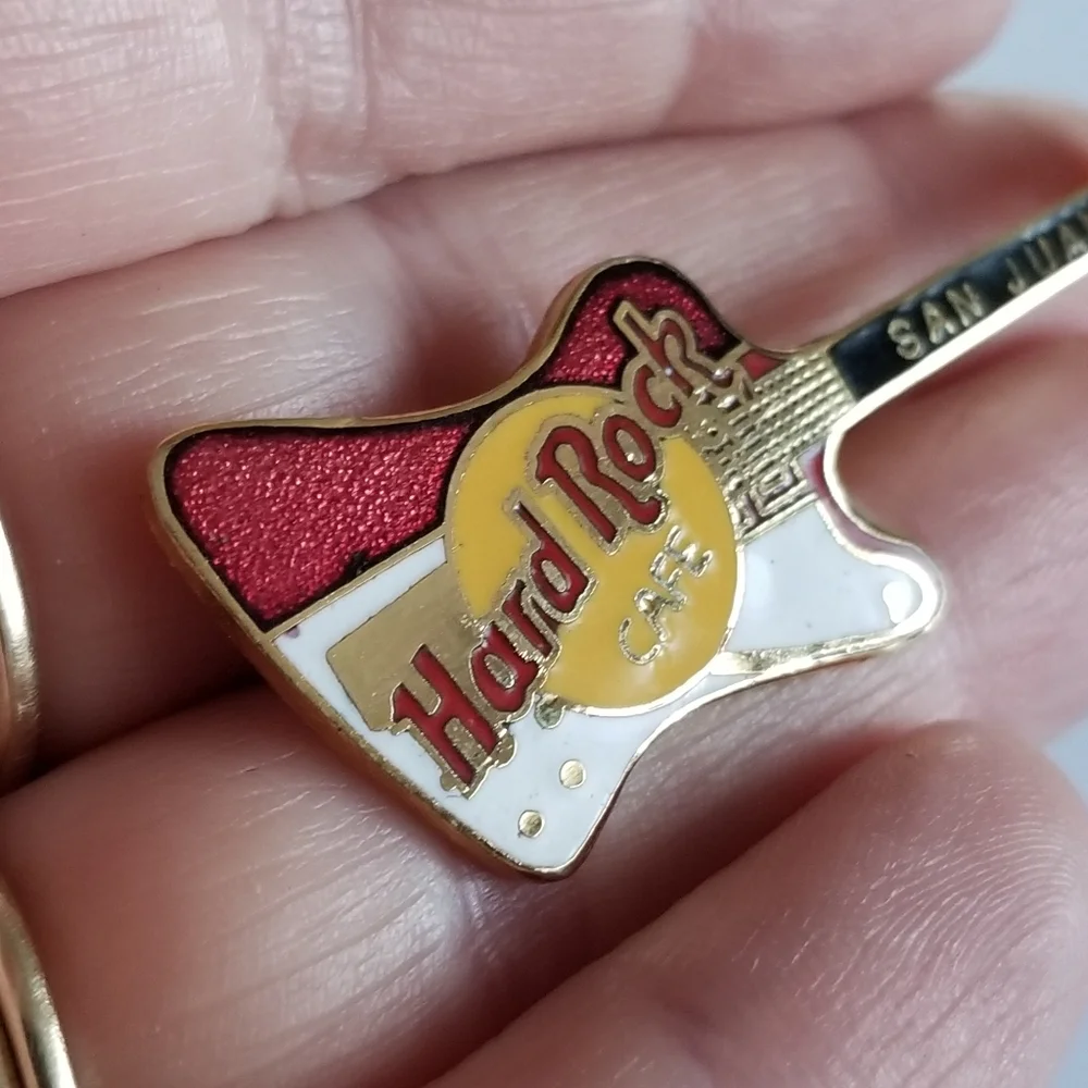Vintage Hard Rock Cafe pin red and white guitar San Juan brooch hrc